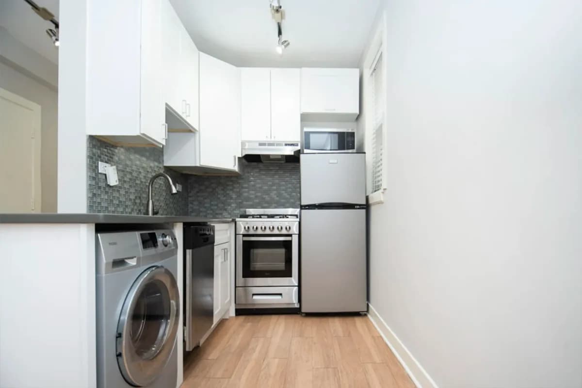 511 W. Belmont Ave, Apt 511-45 — photo 2
