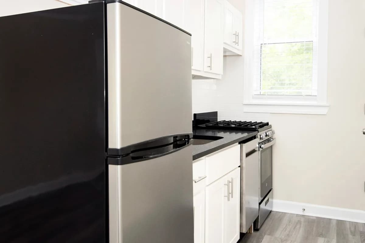 646-48 W. Roscoe St, Apt 1s — photo 4