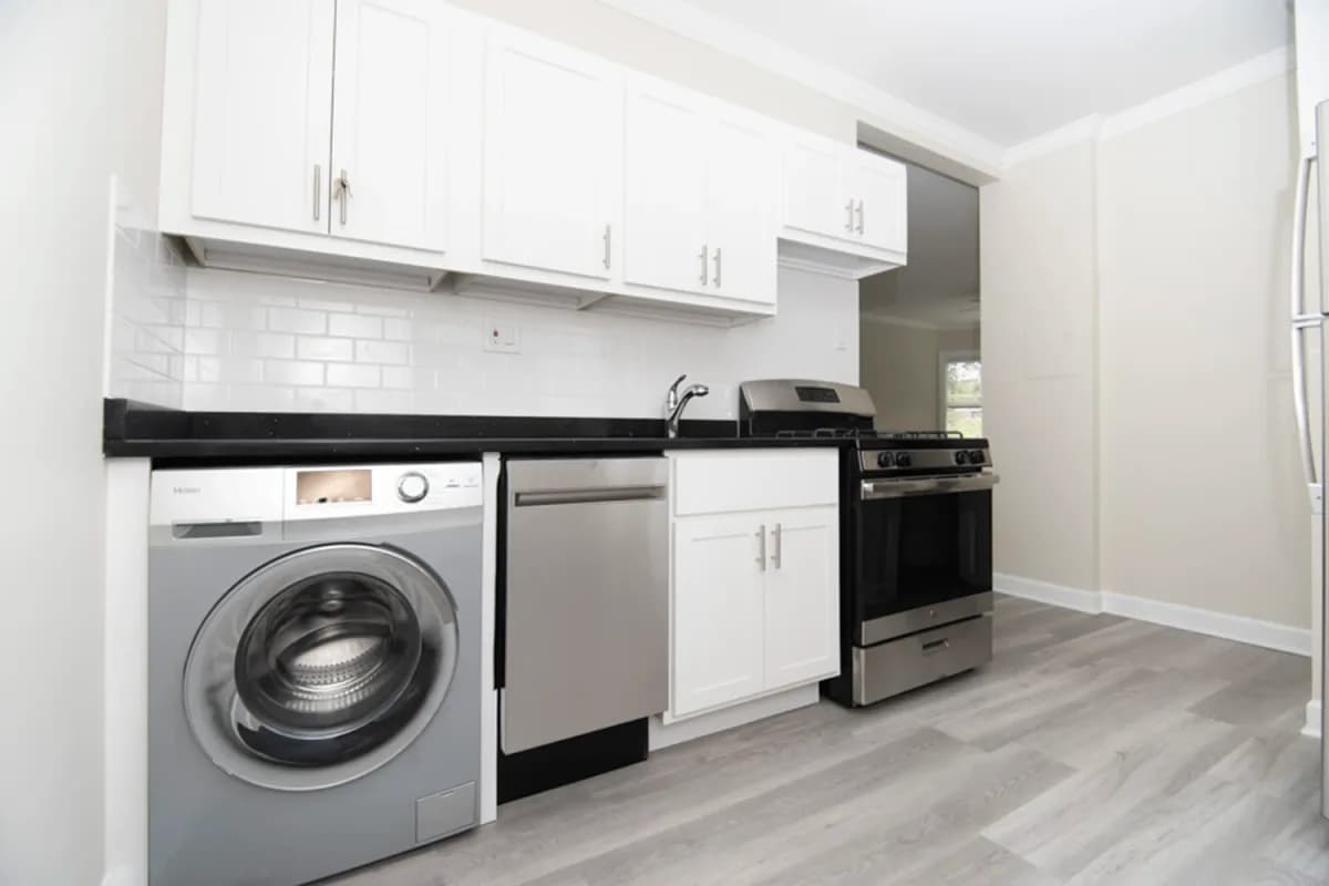 646-48 W. Roscoe St, Apt 648-1s — photo 5