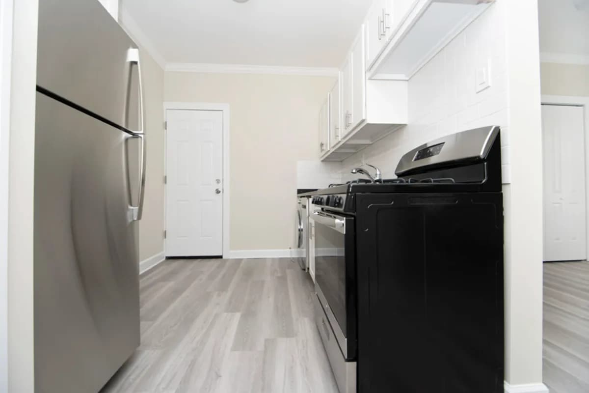646-48 W. Roscoe St, Apt 3s — photo 4
