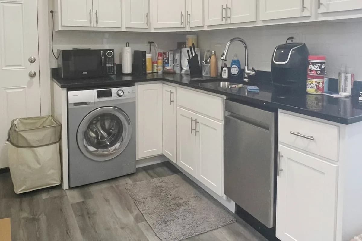 646-48 W. Roscoe St, Apt 2s — photo 3