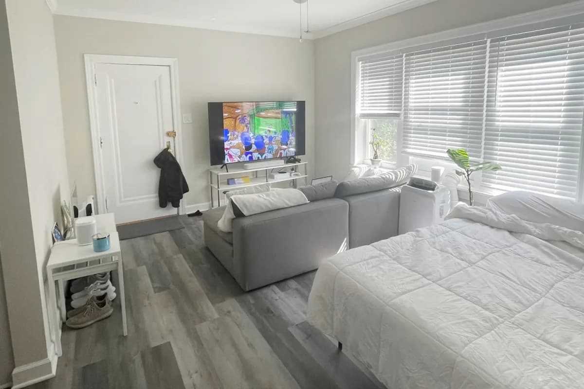 646-48 W. Roscoe St, Apt 2s — photo 5
