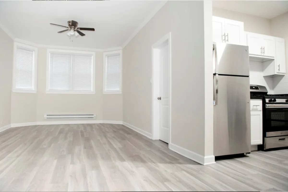 646-48 W. Roscoe St, Apt sg — photo 5