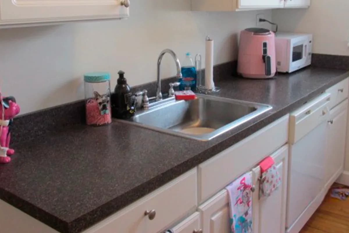724-32 W. Roscoe St, Apt 2e — photo 1
