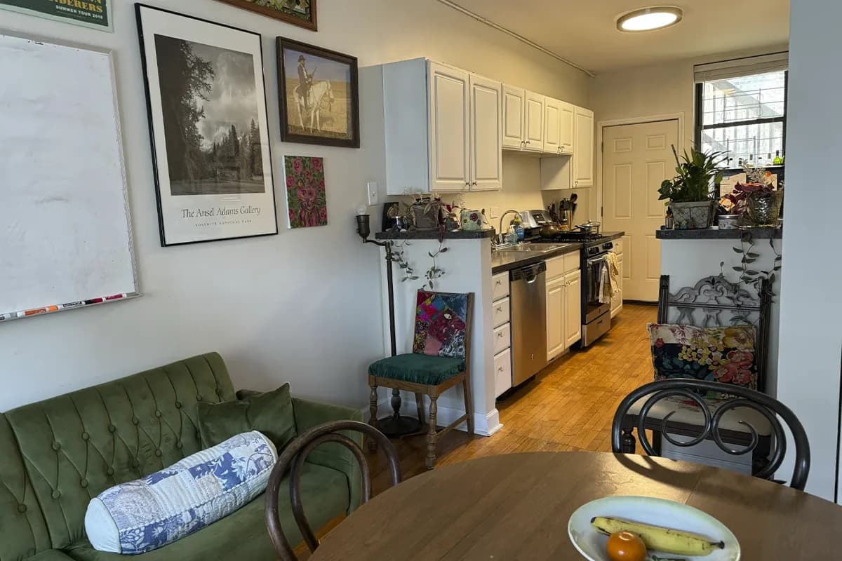 Apt 724-2N — photo 2
