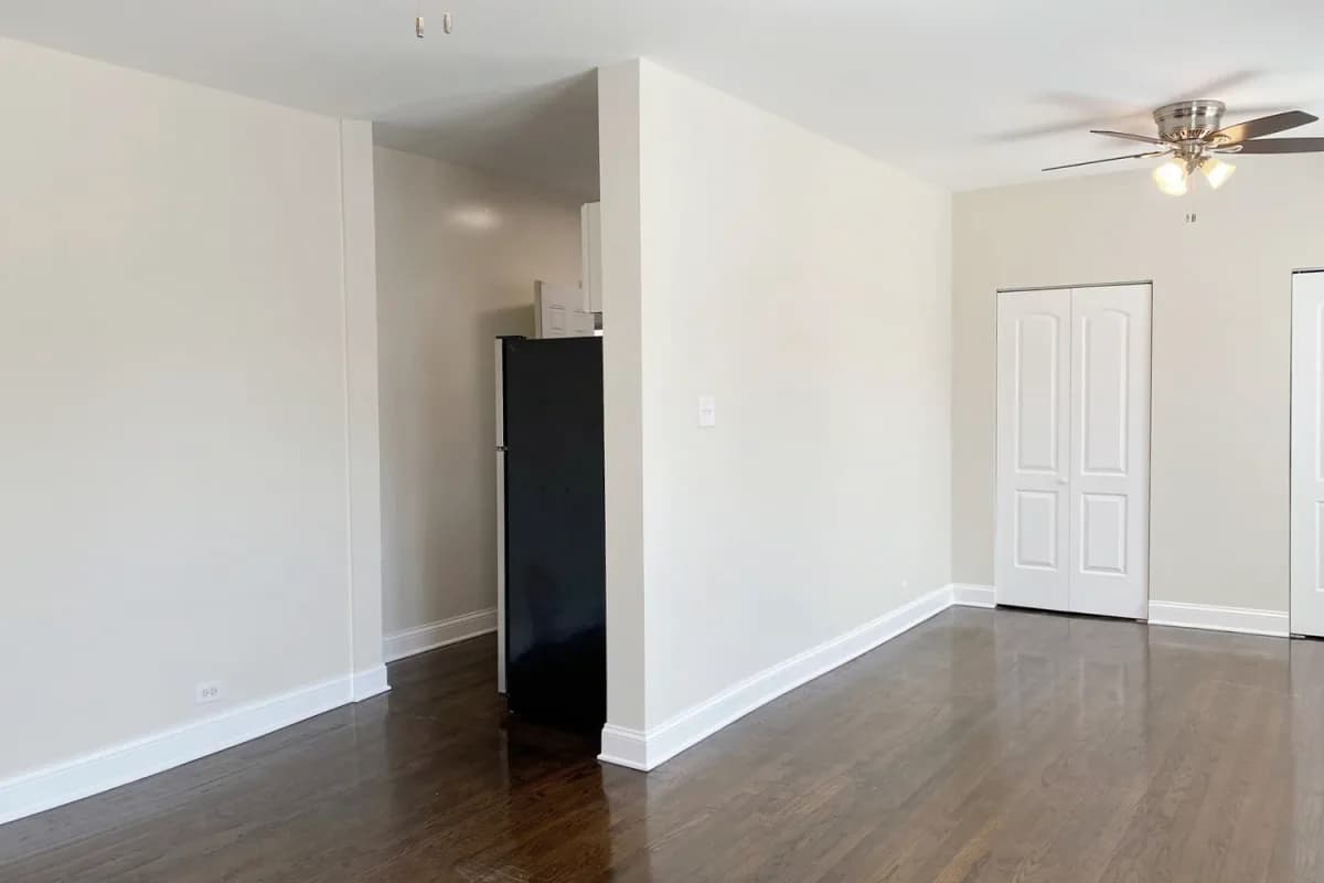 Apt 724-3S — photo 3