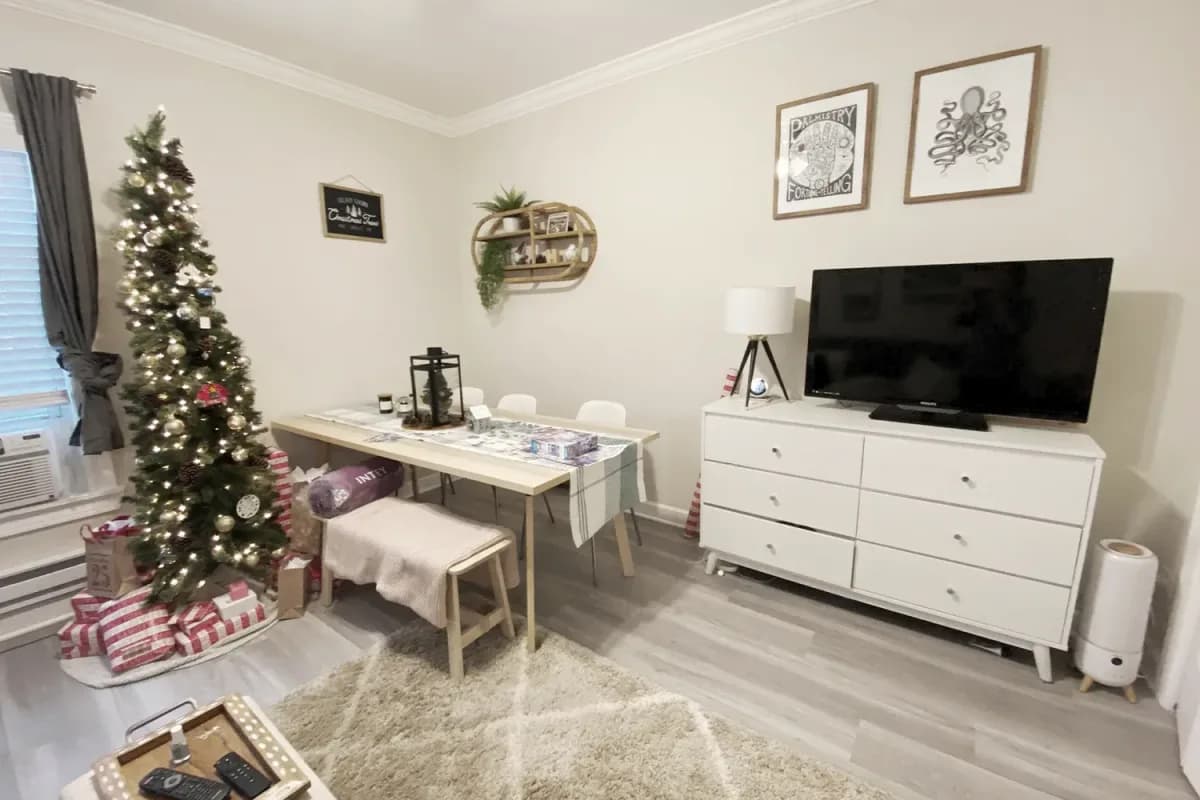 726 W. Roscoe St, Apt 1N — photo 4