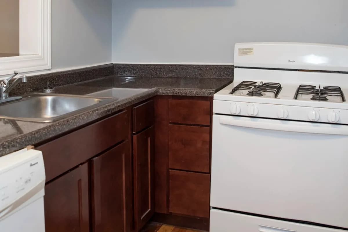 724-32 W. Roscoe St, Apt 732-1s — photo 3