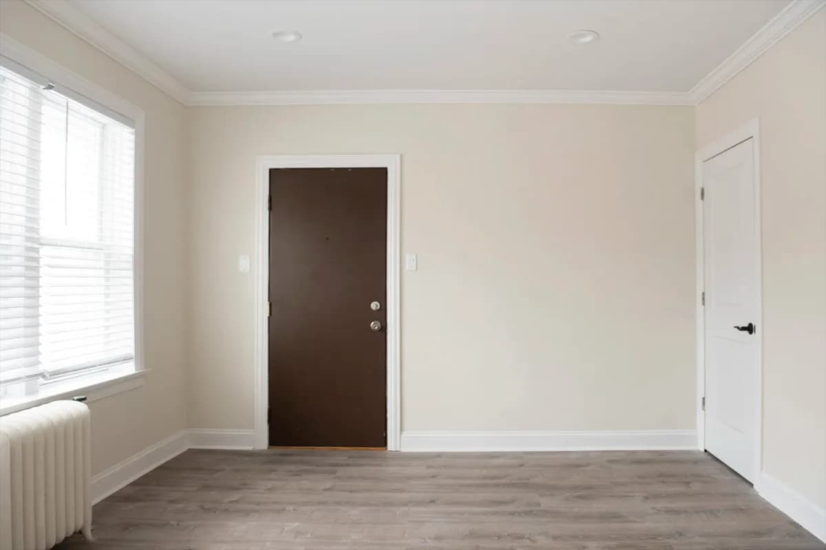 731-35 Elm St, Apt 204 — photo 5