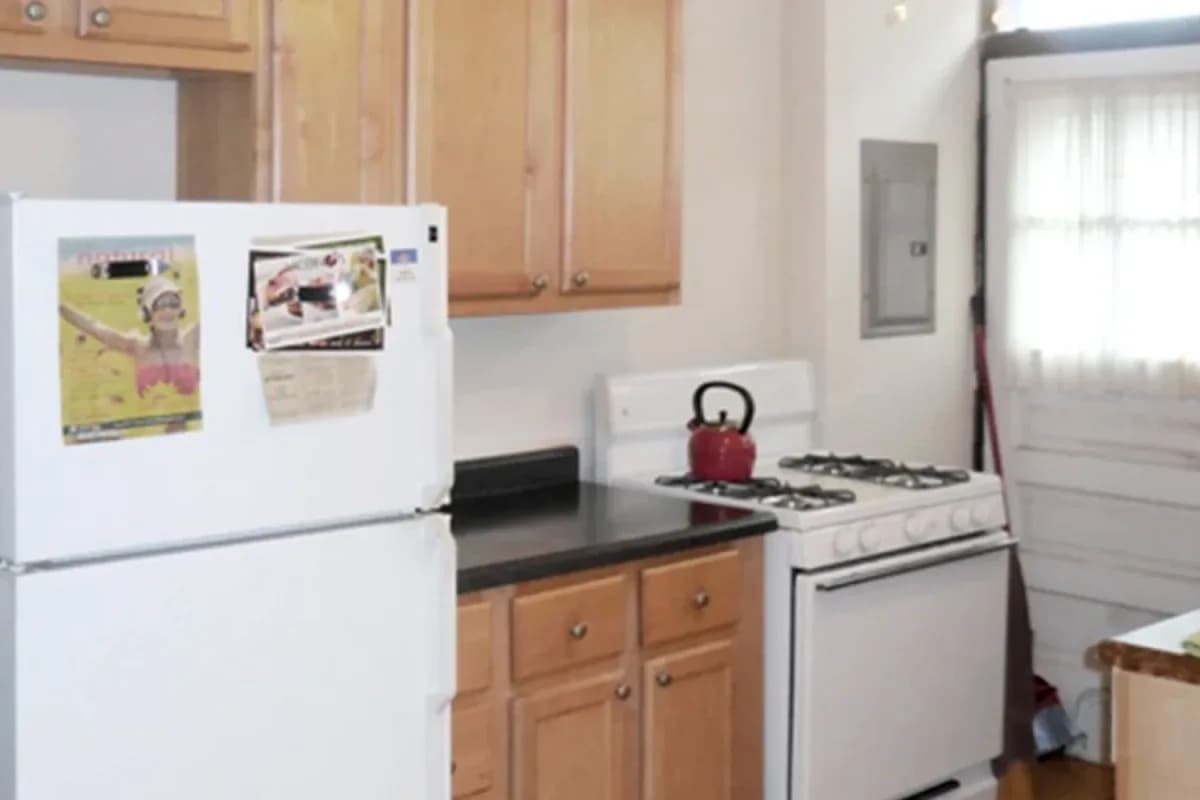 731-35 Elm St, Apt 301 — photo 1