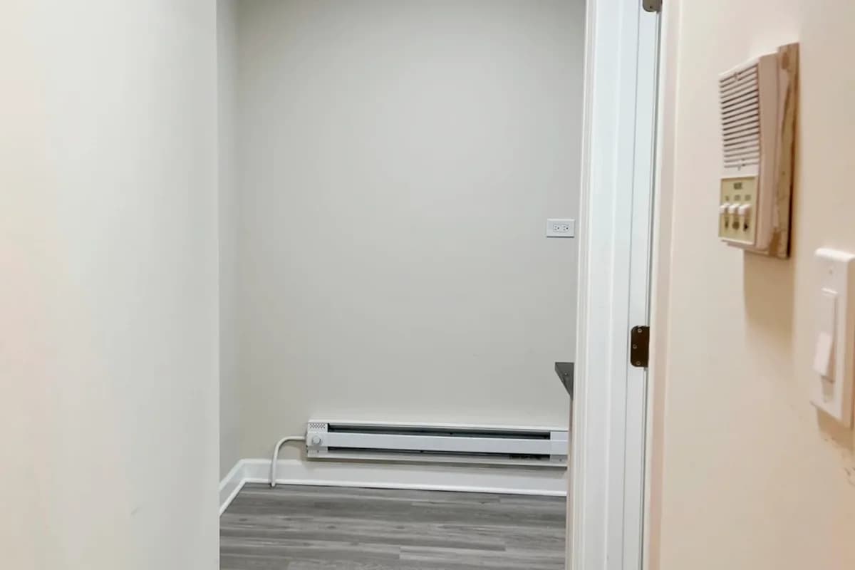 837-39 W. Cornelia Ave, Apt 1n — photo 5