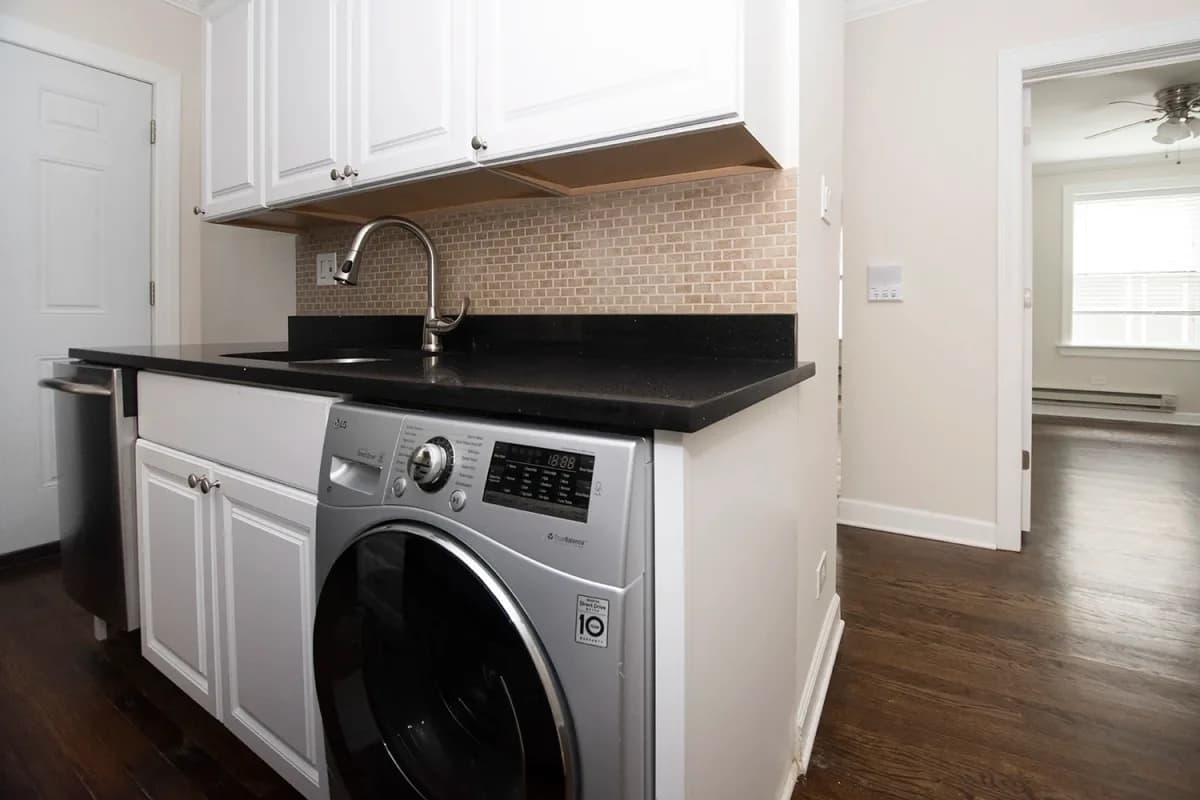 837-39 W. Cornelia Ave, Apt 2s — photo 4