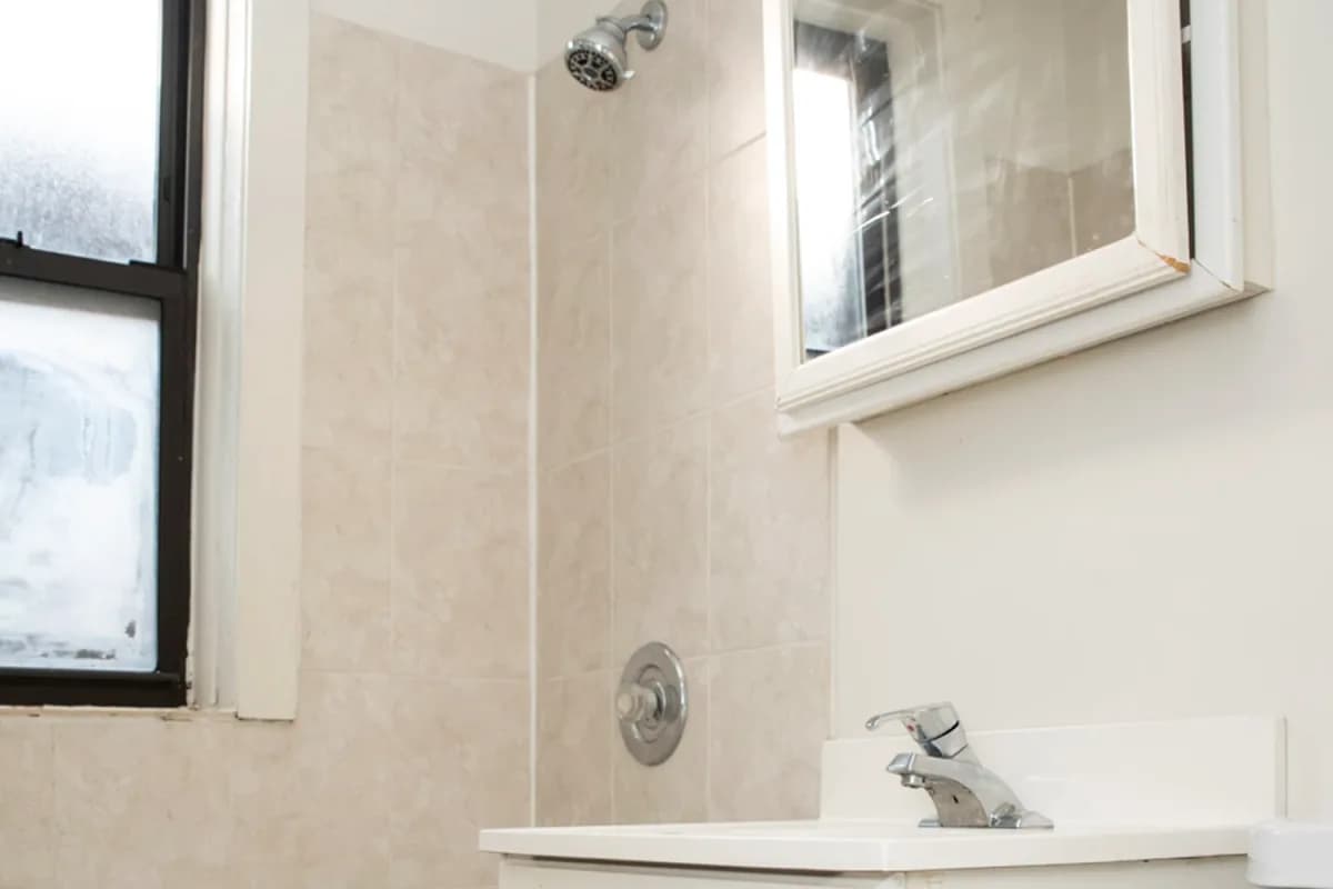 837-39 W. Cornelia Ave, Apt 2n — photo 5