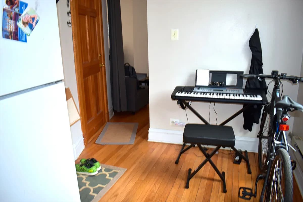 837-39 W. Cornelia Ave, Apt 2s — photo 2