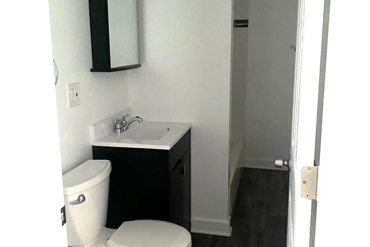 837-39 W. Cornelia Ave, Apt 839-1s — photo 4
