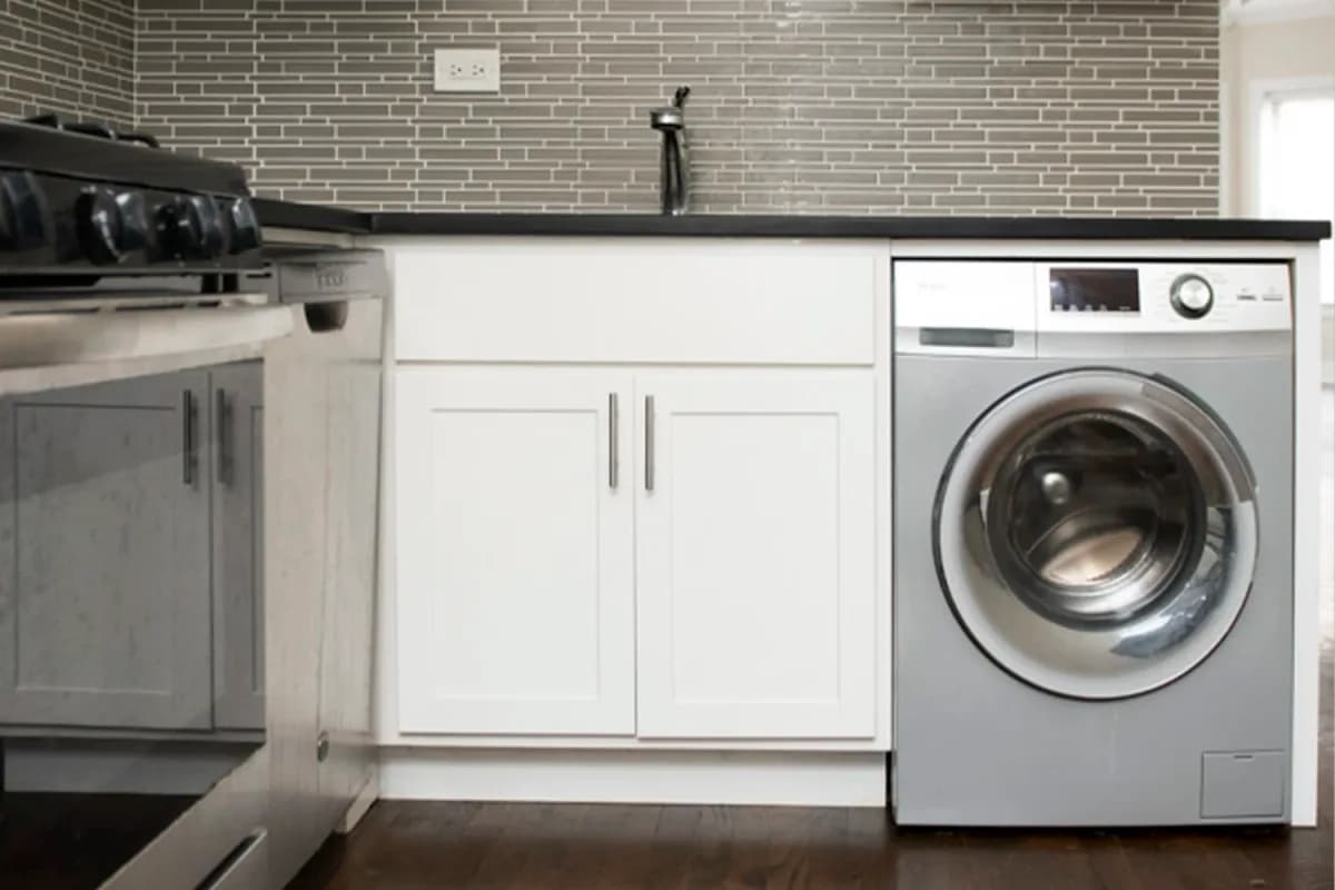 915-23 W. Waveland Ave, Apt 1 — photo 3