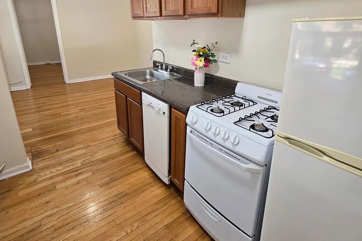 915-23 W. Waveland Ave, Apt 1a — photo 3