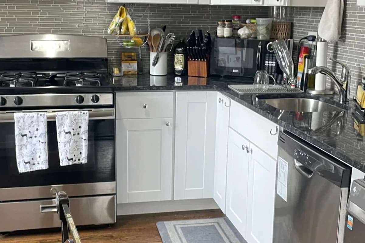 915-23 W. Waveland Ave, Apt 2 — photo 1