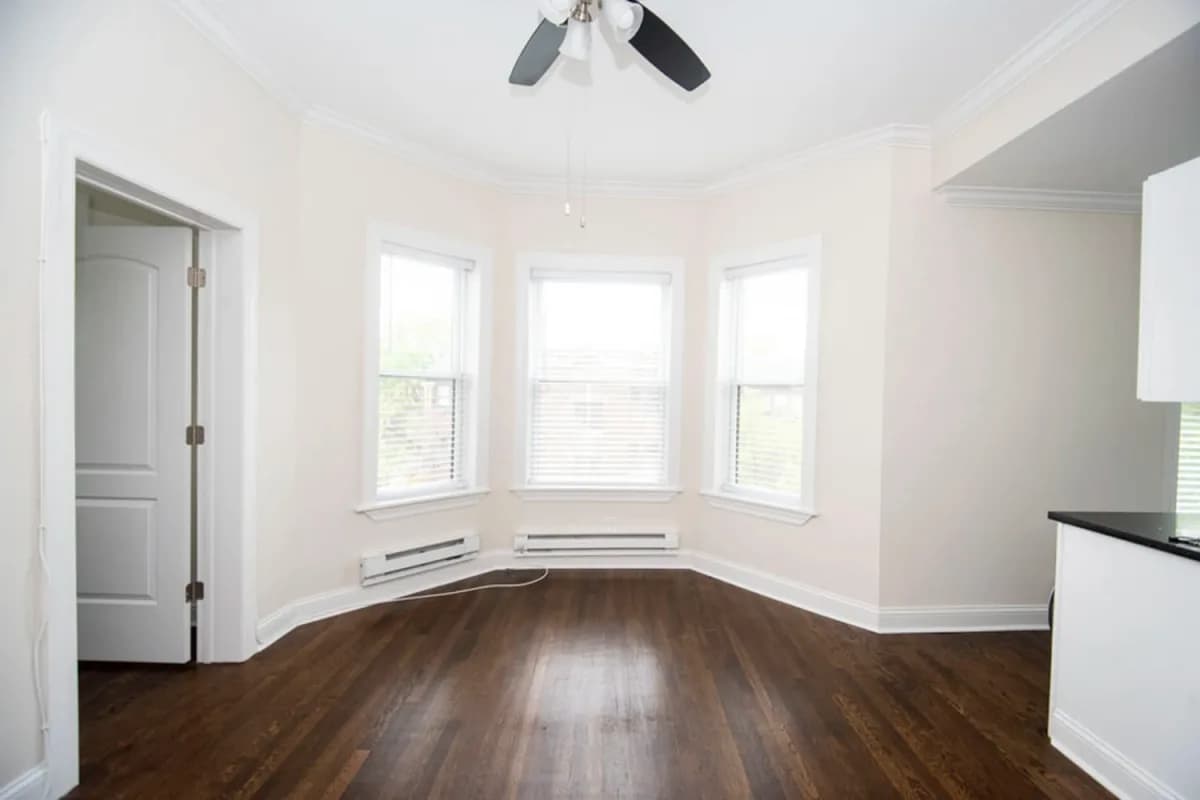 915-23 W. Waveland Ave, Apt 2b — photo 5