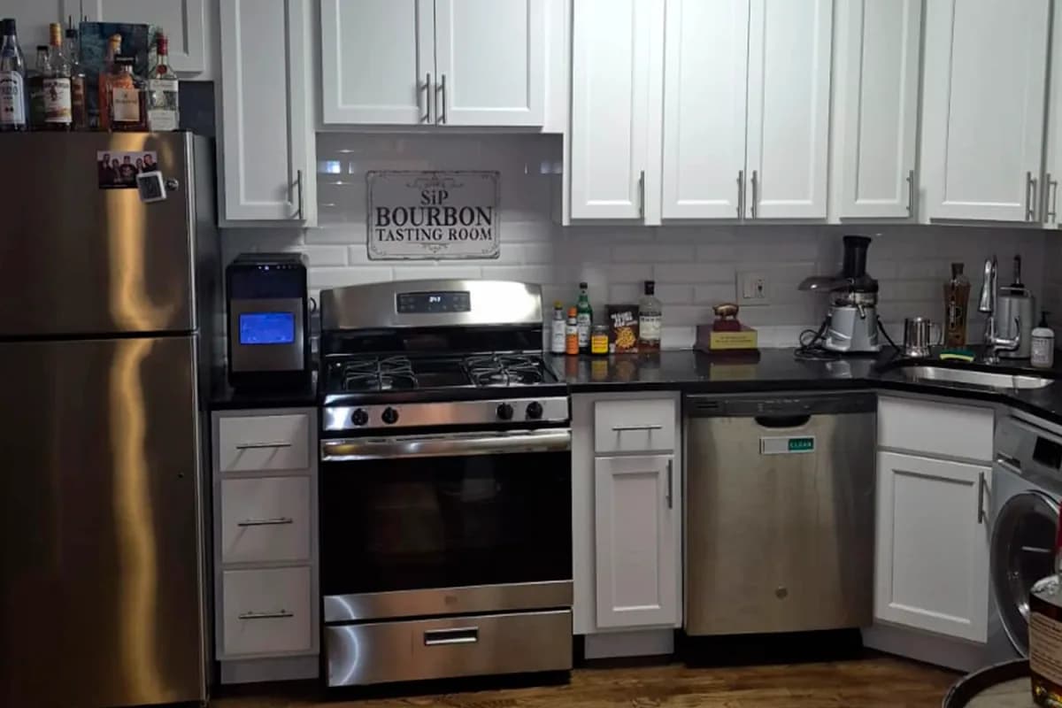 916-20 Green Bay Rd, Apt 2a — photo 1