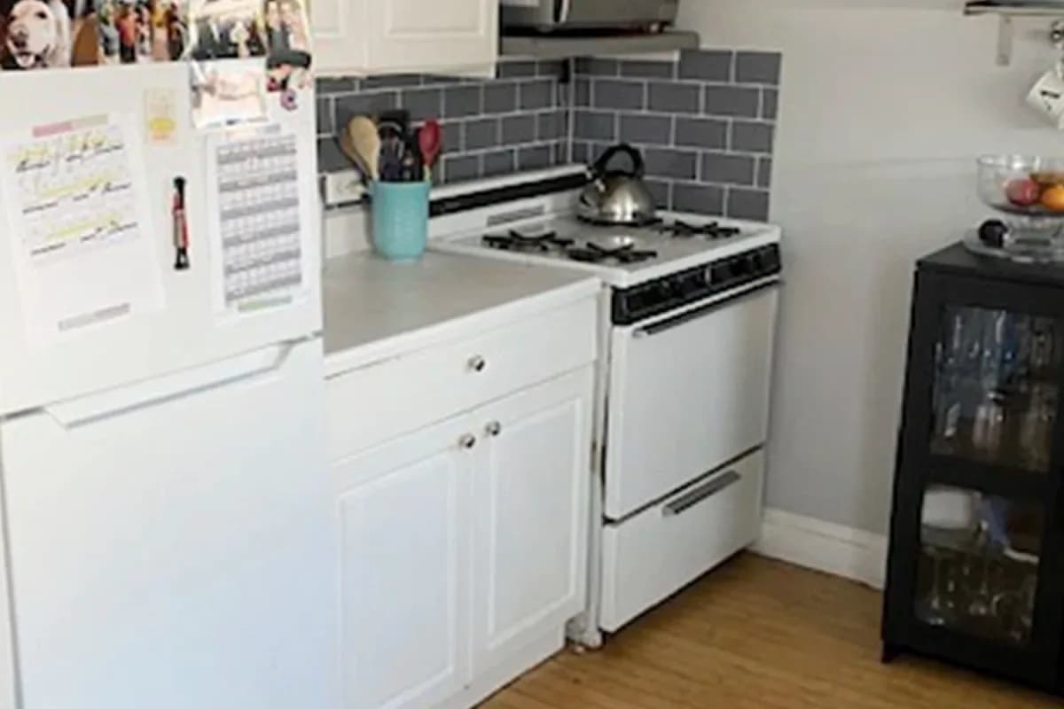 916-20 Green Bay Rd, Apt 2h — photo 1