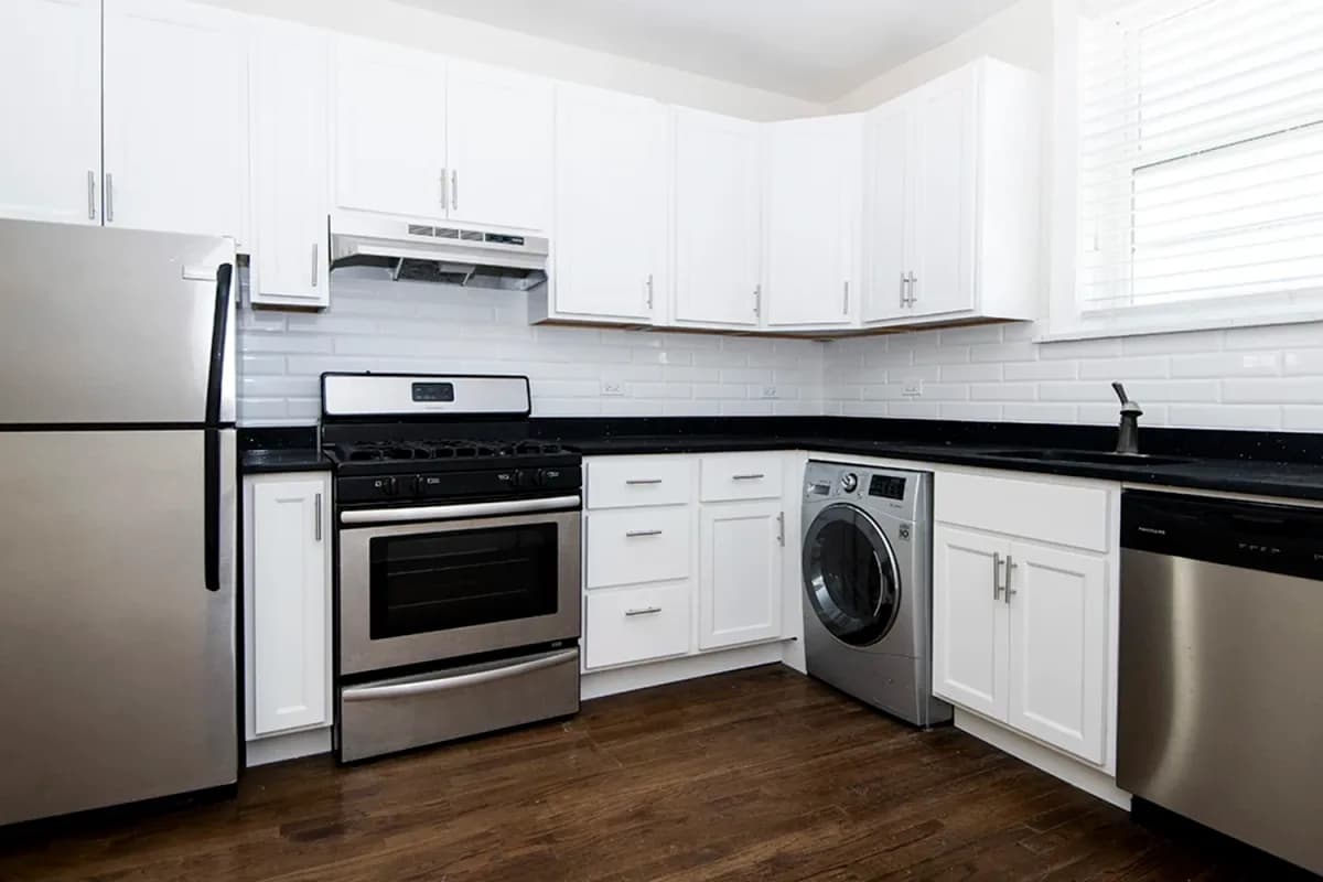 916-20 Green Bay Rd, Apt 3l — photo 1