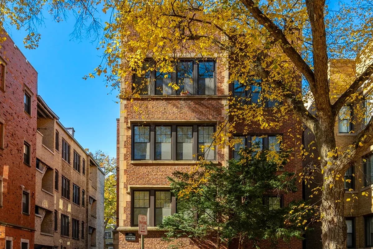 1130-32 Maple Ave apartment building exterior