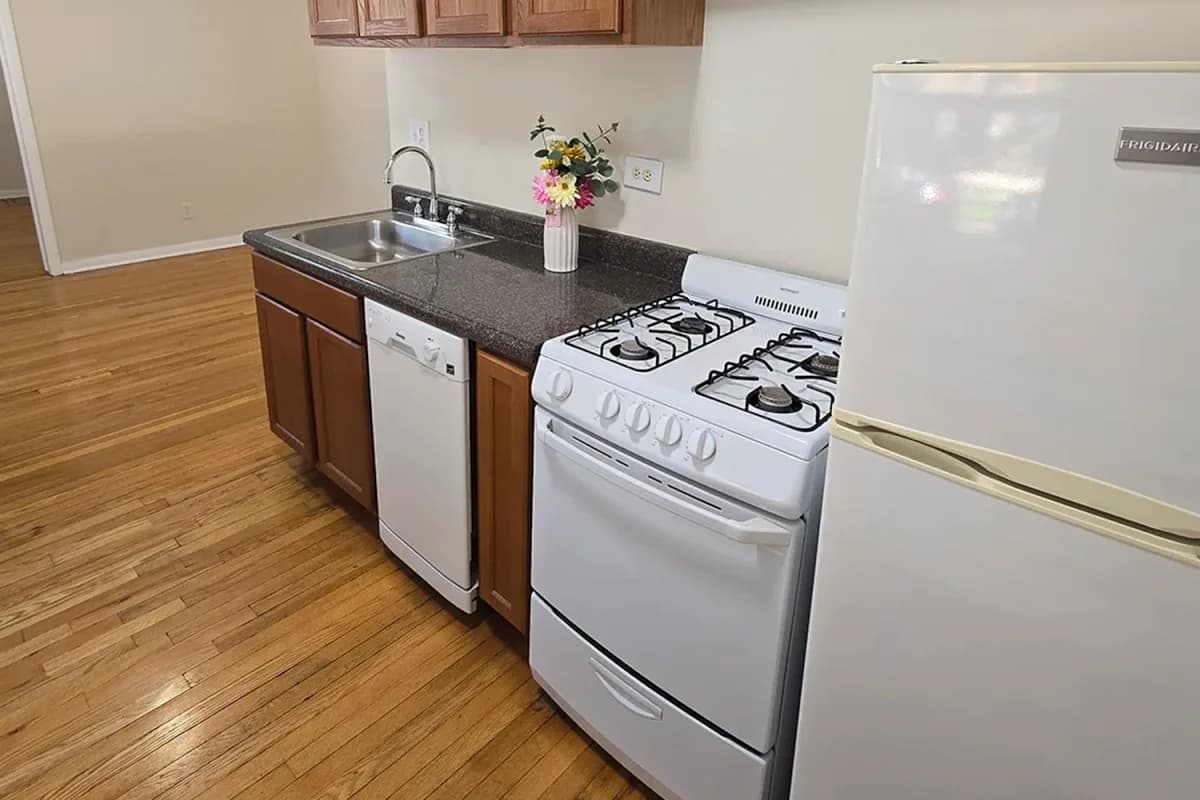 915-23 W. Waveland Ave, Apt 1a — photo 1