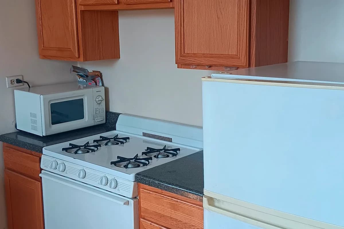 916-20 Green Bay Rd, Apt 3e — photo 1