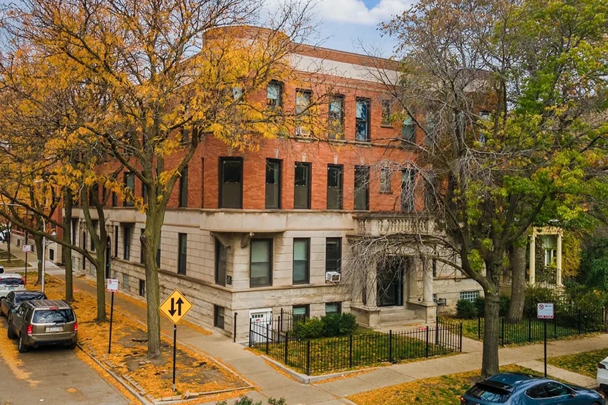 Lake View apartment building